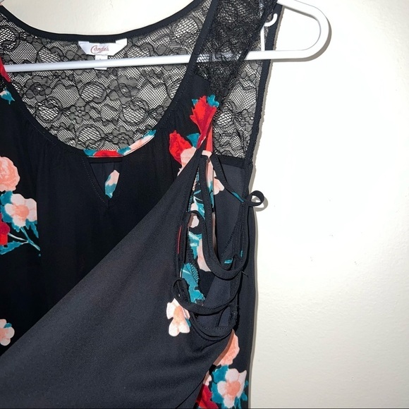 Candies Floral Lace Back Cold Shoulder Shirt Size Large - Picture 8 of 8